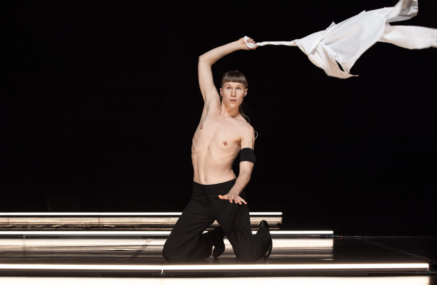 Mette Ingvartsen wirbelt an der Volksbühne durch pornographische Strukturen