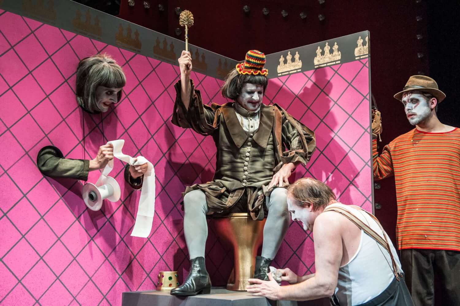 Grell, aber etwas hohl: "Ubu" an der Landesbühne Niedersachsen Nord in Wilhelmshaven.