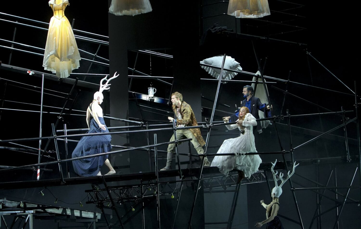 Szene aus "Reckless II" am Staatsschauspiel Dresden.