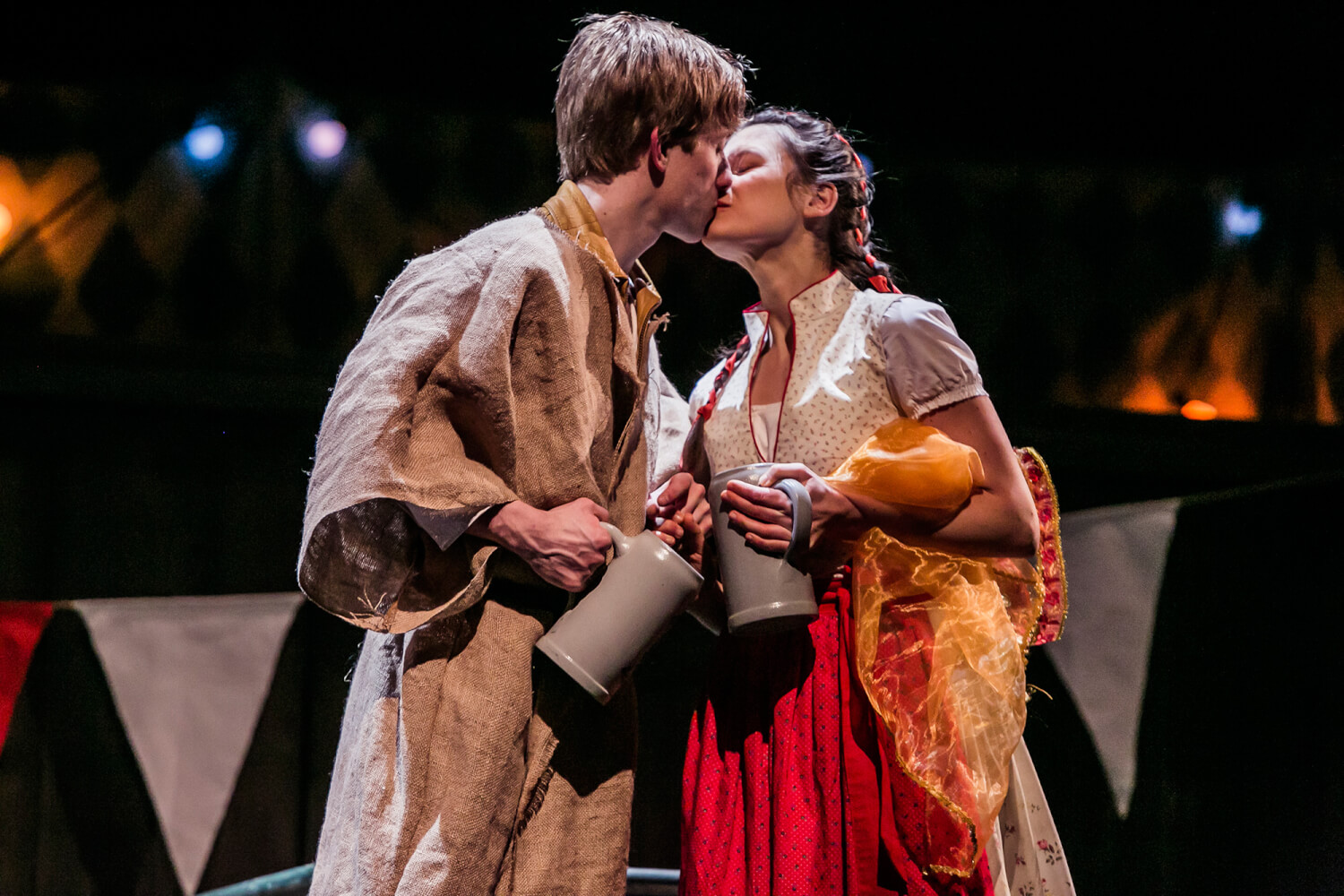 Das Liebespaar aller Zeiten: Mario Neumann und Nina Steils als Romeo und Julia