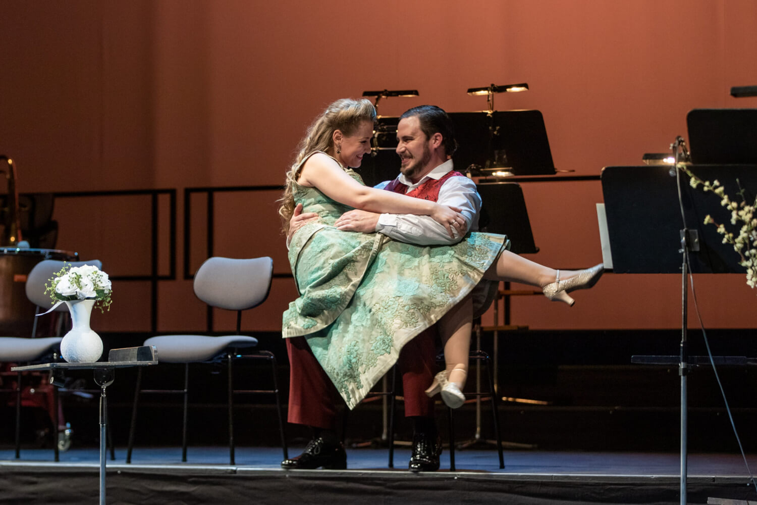 Arminia Friebe, Jeff Gwaltney