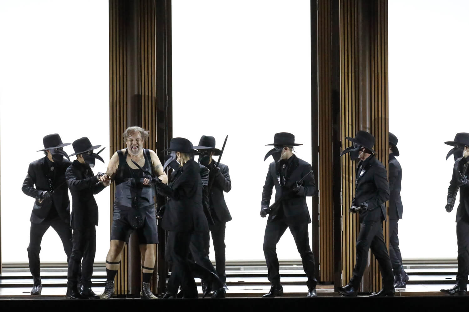 Wolfgang Kochs Falstaff und Statisterie an der Bayerischen Staatsoper