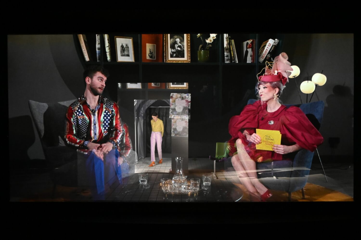 DIE LABORANTIN, hier mit David M. Campling, Verena Maria Bauer und Marlene Hoffmann.