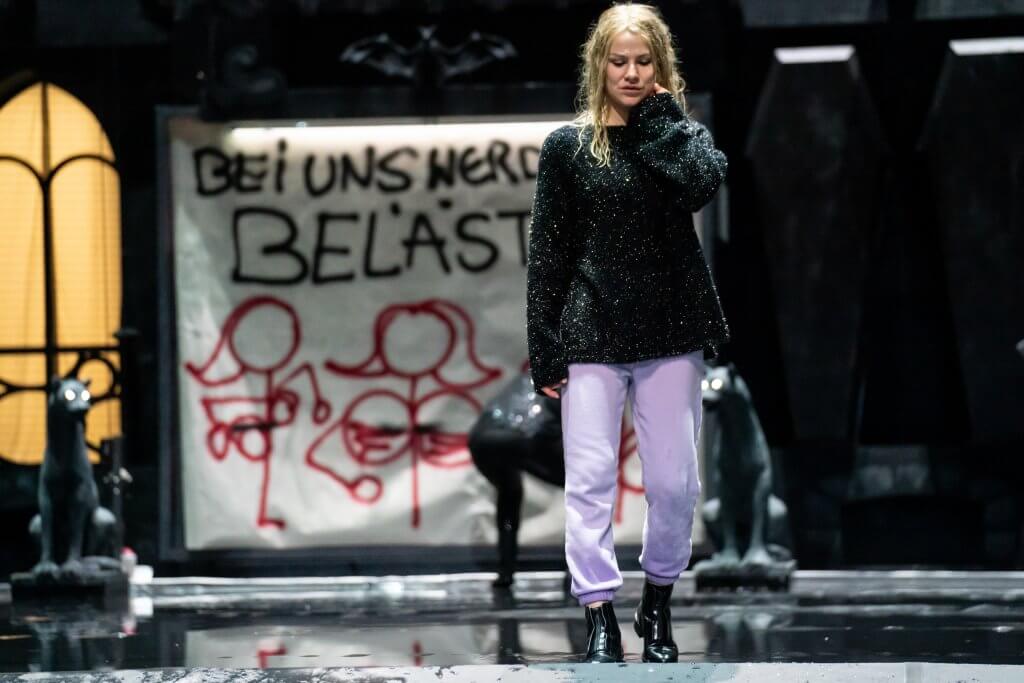 Maike Knirsch als Sophia