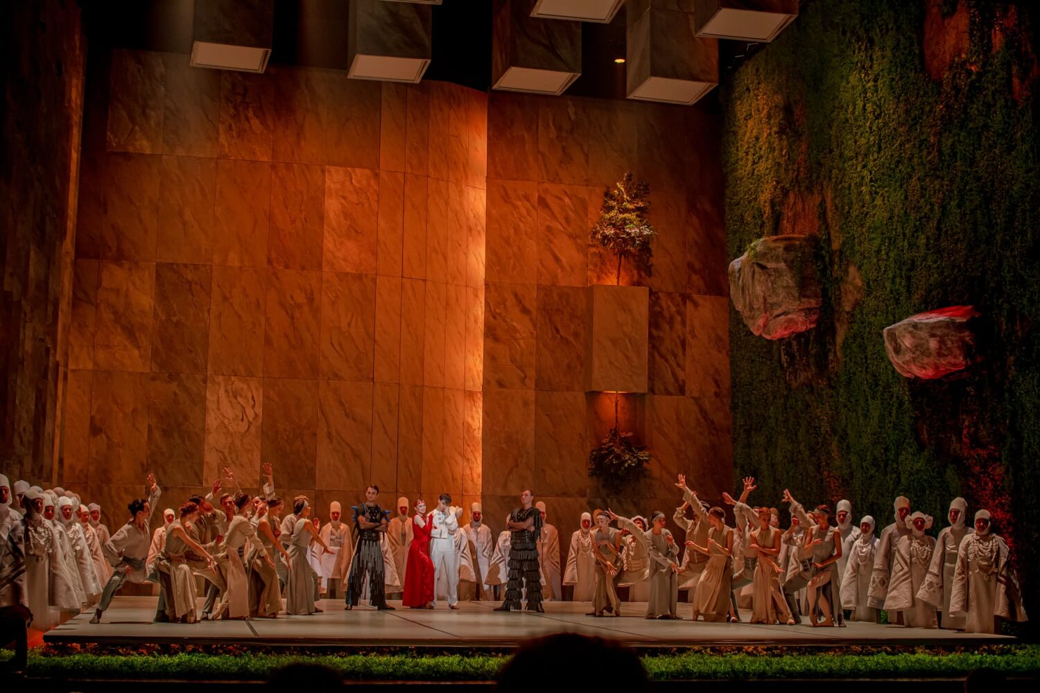 Тіні забутих предків“ (Shadows of Forgotten Ancestors) an der Nationaloper Lviv