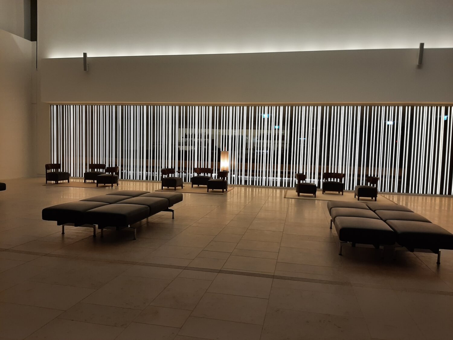 Blick in das Eingangsfoyer Theaterneubau