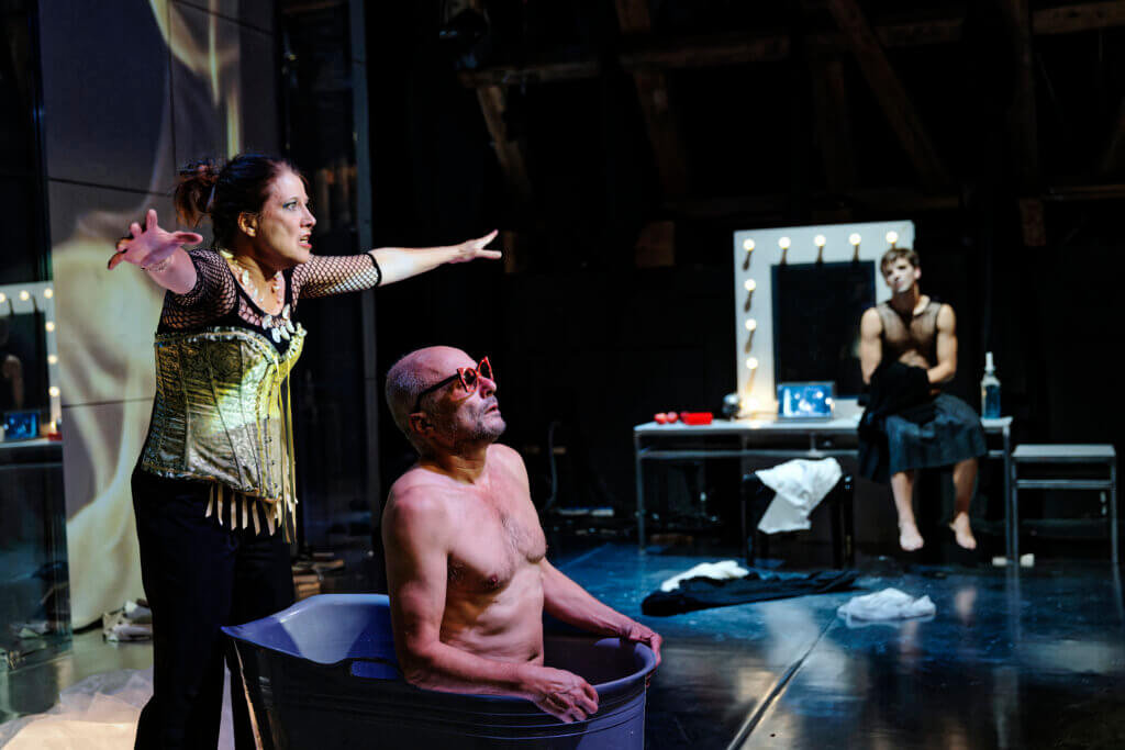 Das kleine theater – Kammerspiele Landshut zeigt „Faust01 - Fragmente23”