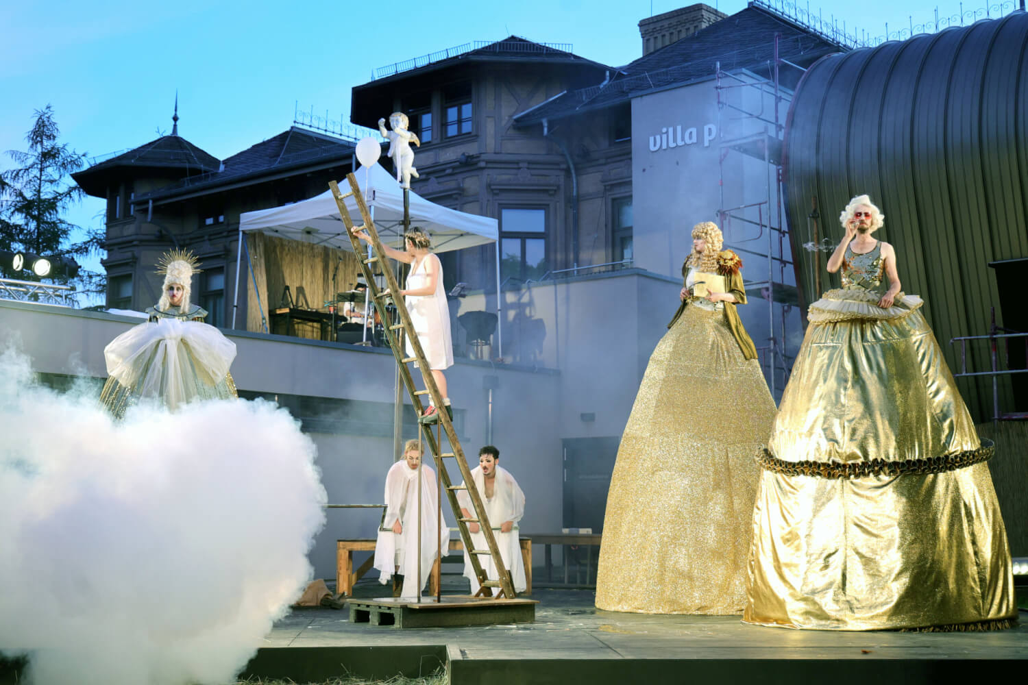 Man sieht das Hofspektakel in Magdeburg