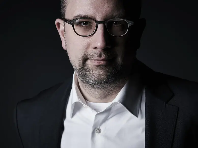 Zu sehen ist Markus Dietze, Intendant des Theater Koblenz