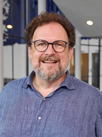 Zu sehen ist Michael Schulz, Generalintendant des Musiktheater im Revier in Gelsenkirchen