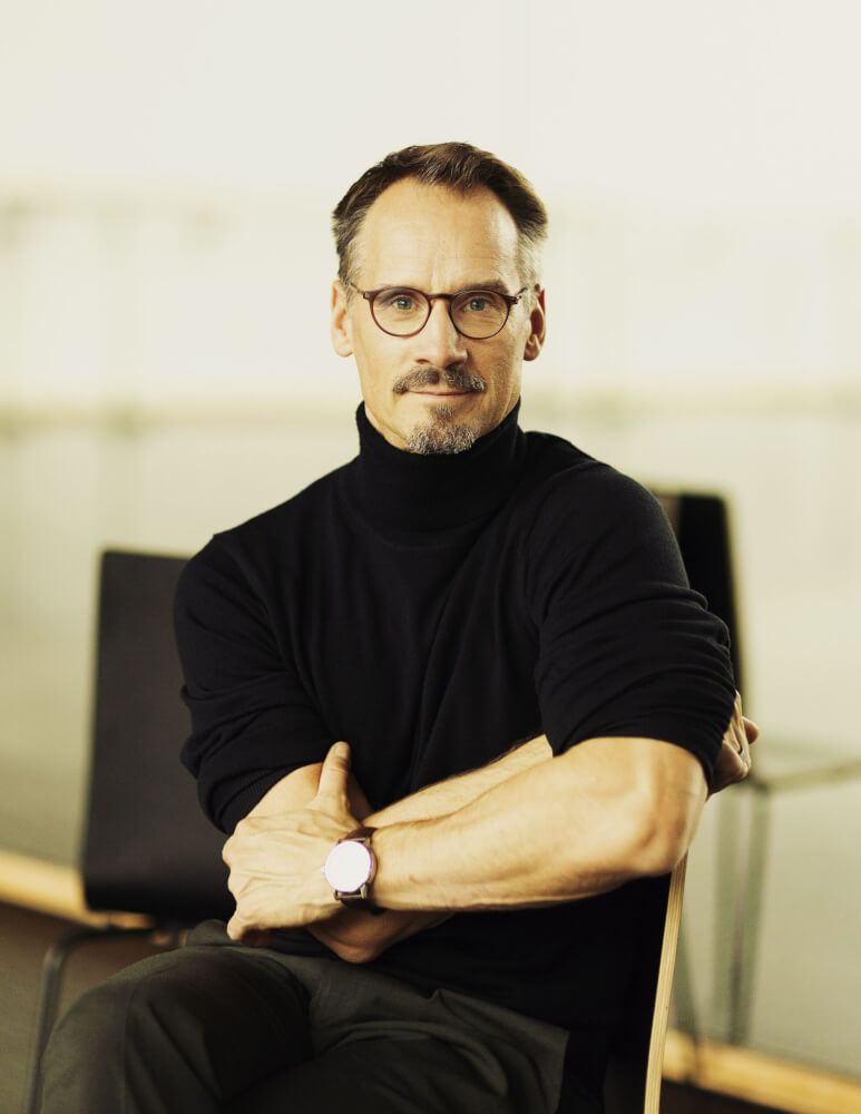 Zu sehen ist Christian Spuck, Intendant des Staatsballett Berlin