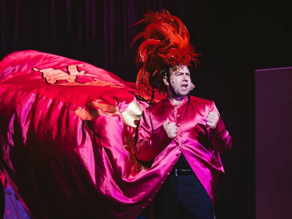 Florian Köhler als Rosa von Praunheim.