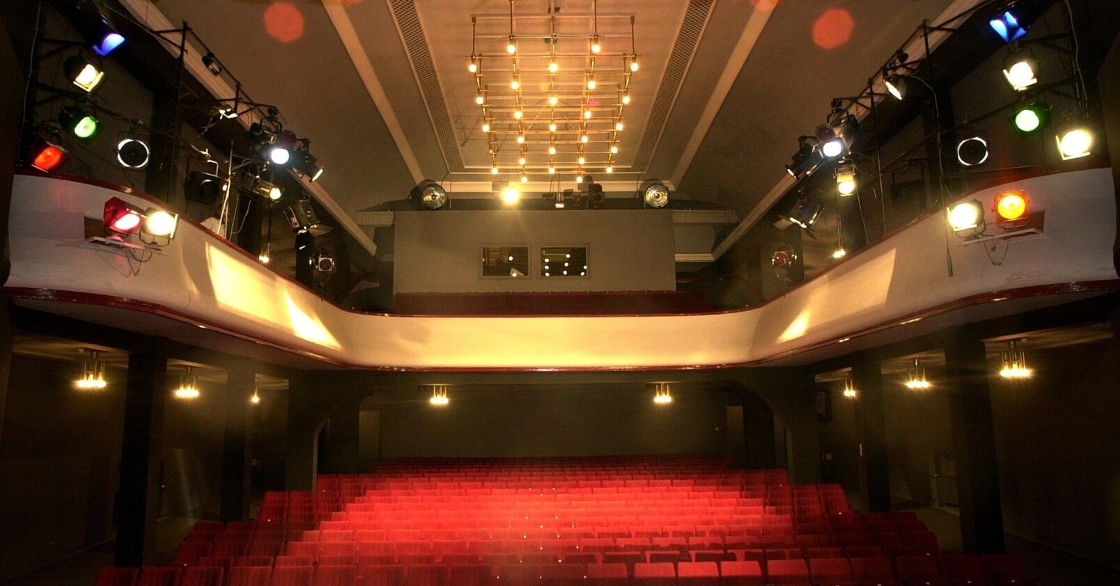 Zu sehen ist der Zuschauerraum des Theater Eisleben