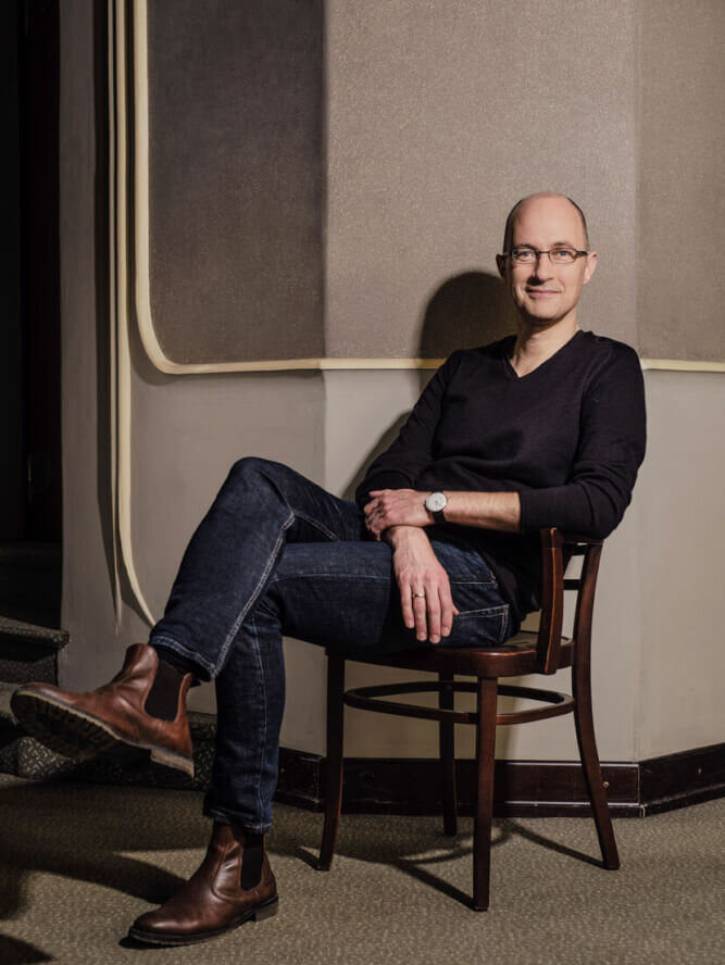 Man sieht Oliver Beckmann, geschäftsführender Direktor der Münchner Kammerspiele