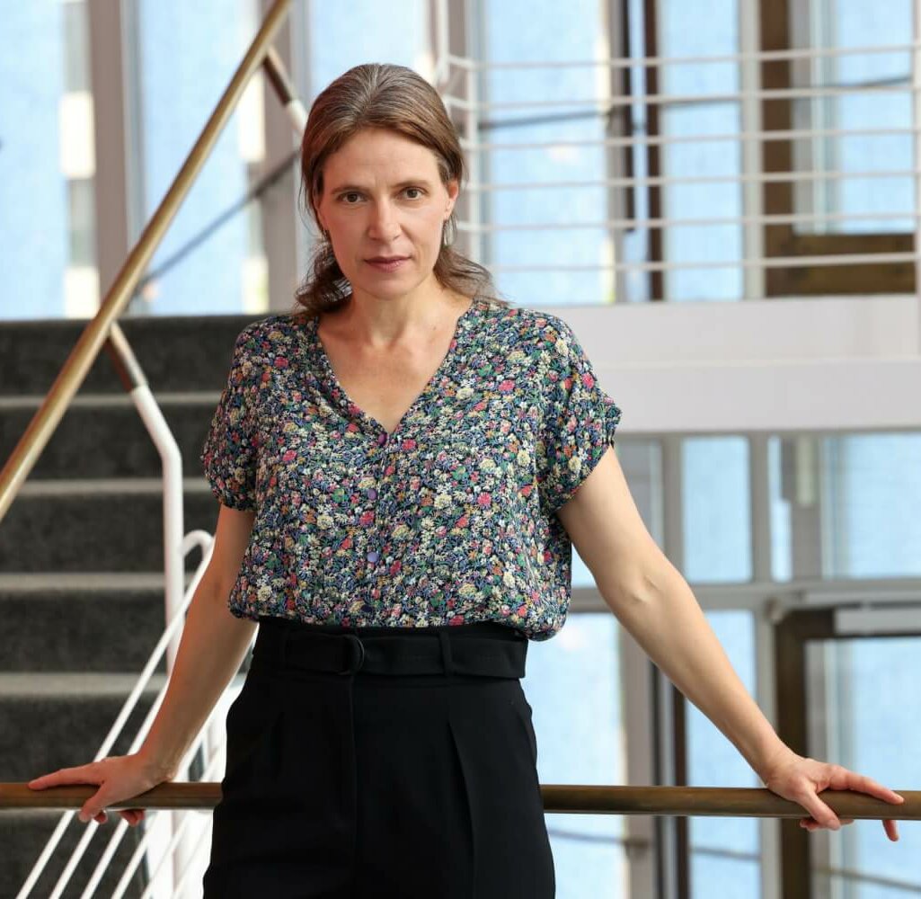 Man sieht Lillian Stillwell, Tanzdirektorin am Theater Münster