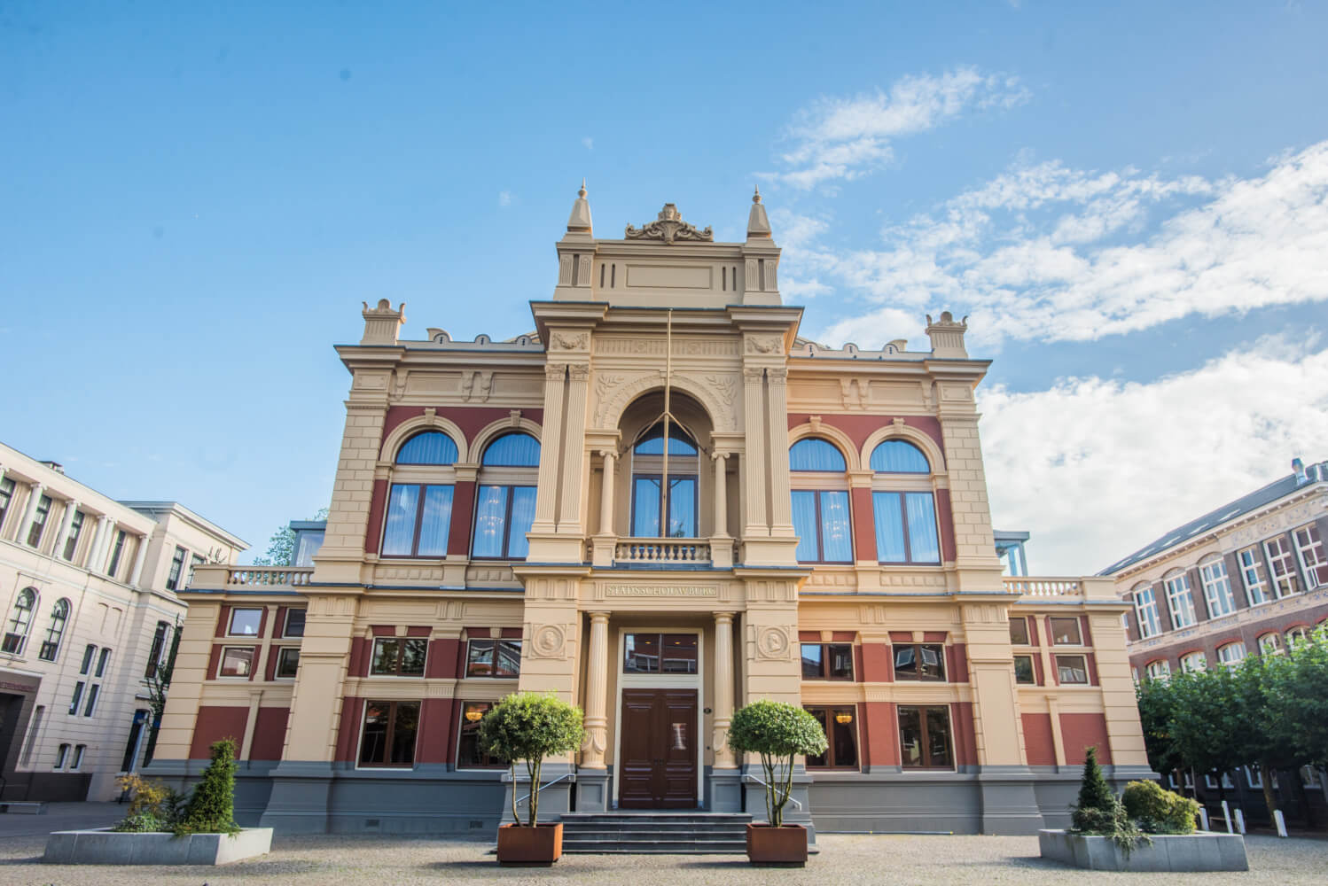 Zu sehen ist das Stadsschouwburg in Groningen, in den Niederlanden