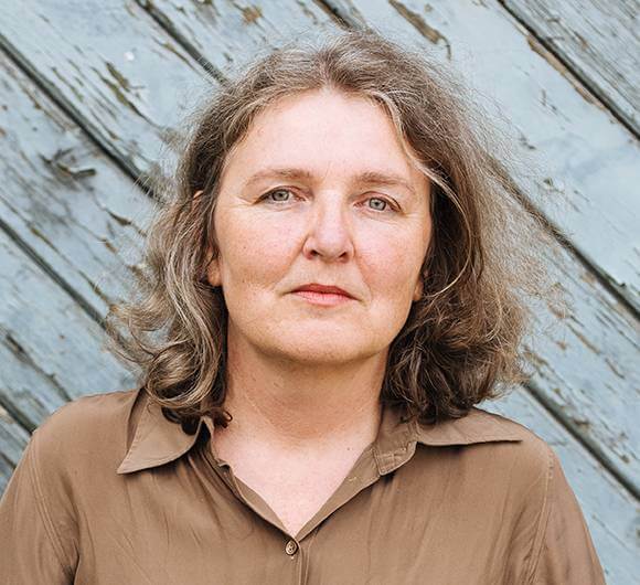 Zu sehen ist Sabine Rühl, Kaufmännische Geschäftsführerin des Deutschen Nationaltheater Weimar