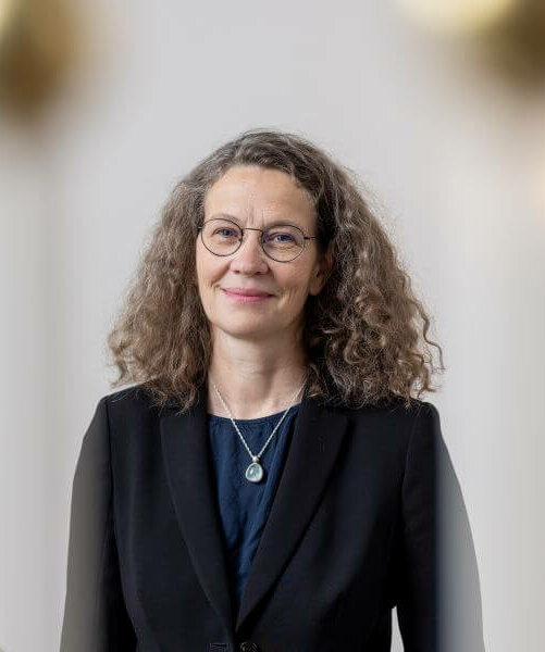 Zu sehen ist Tessa Beecken, kaufmännische Direktorin des Theater Freiburg