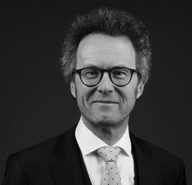 Zu sehen ist Tom Till, kaufmännischer Geschäftsführer des Thalia Theater Hamburg