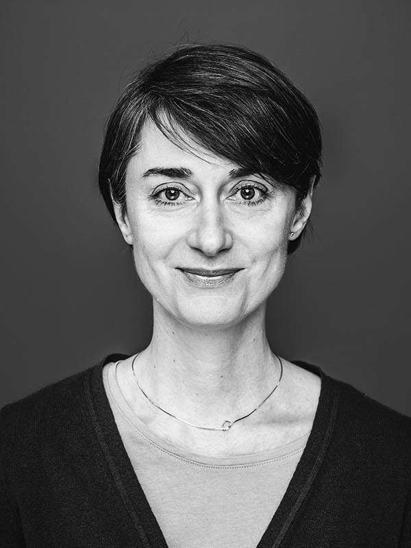 Man sieht Zuzana Masaryk, Leiterin Junges Theater Hof