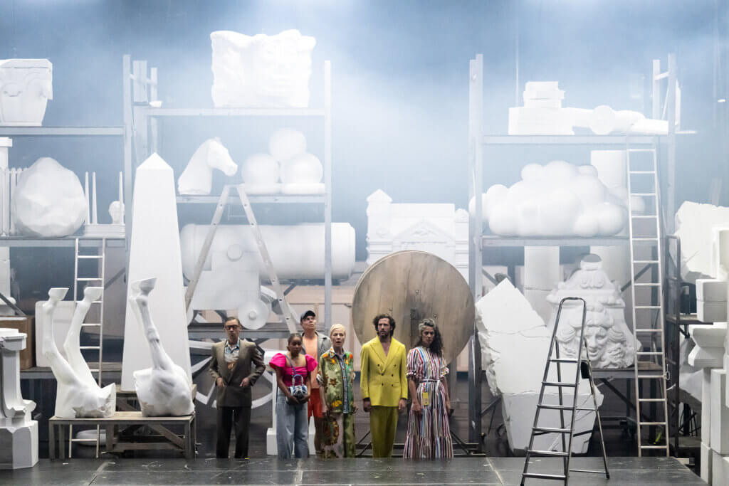 Salzburger Festspiele 2024: „Sternstunden der Menschheit“ von Thom Luz in Szene gesetzt.