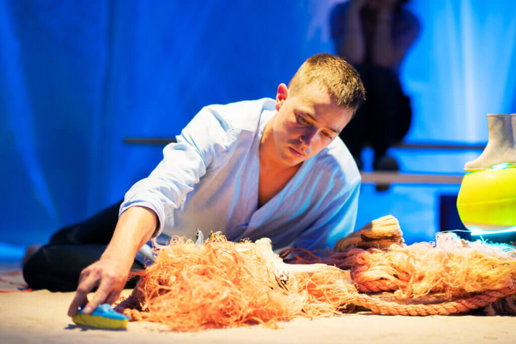 Theater im Marienbad Ich, Ikarus