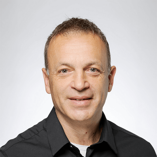 Zu sehen ist Massimo Gerardi, Tanzdirektor des Gerhart Hauptmann-Theater Görlitz-Zittau