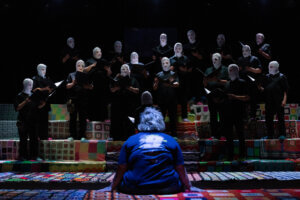 Safia Nolin in „Surveillée et puine“