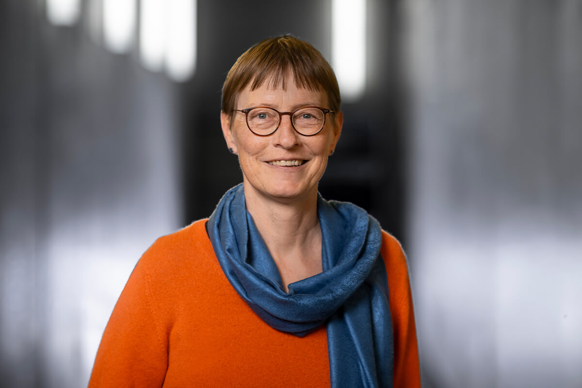 Porträt von Esther Undisz, Schauspieldirektorin an den Landesbühnen Sachsen.